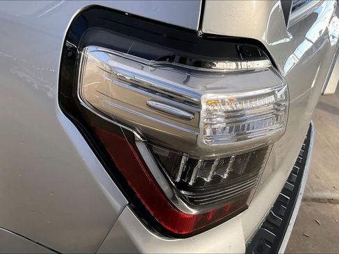 Used 2024 Toyota 4Runner SR5 image 28