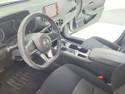 Used 2023 Nissan Sentra SV w/ All-Weather Package FWD image 9