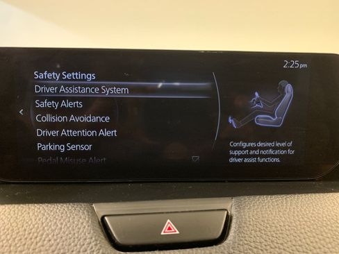 Used 2024 MAZDA CX-90 Plug-In Hybrid w/ Premium Pkg AWD/4WD image 39