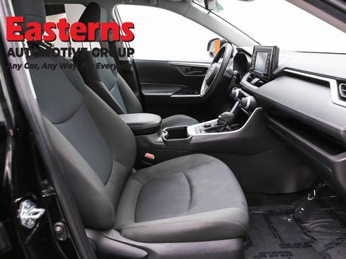 Used 2022 Toyota RAV4 LE image 24