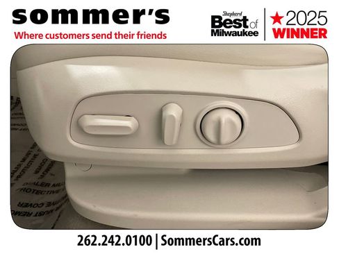 Used 2023 GMC Acadia Denali w/ Denali Ultimate Package image 10