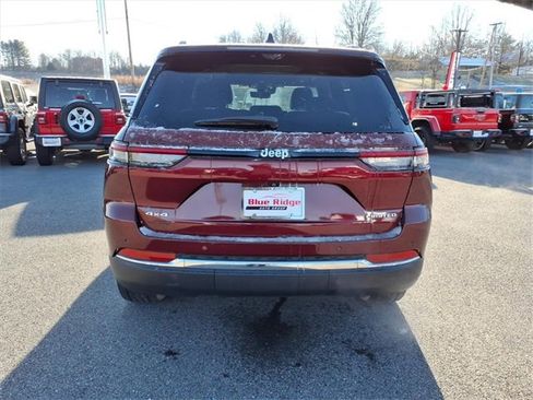 Used 2025 Jeep Grand Cherokee Limited w/ Luxury Tech Group II image 5