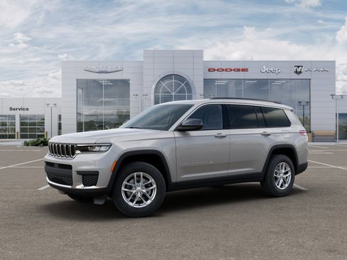 New 2025 Jeep Grand Cherokee L Laredo w/ Luxury Tech Group I AWD/4WD image 23
