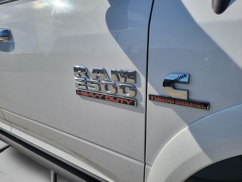 Used 2018 RAM 2500 Laramie AWD/4WD image 28