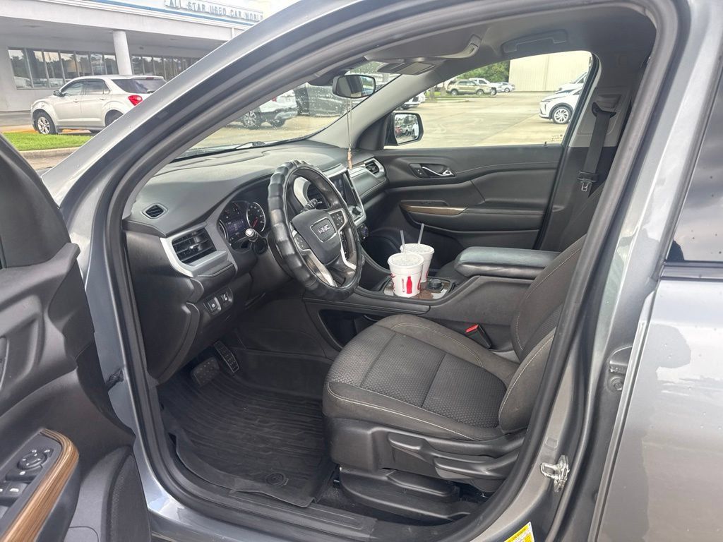 Used 2022 GMC Acadia SLE w/ Elevation Edition FWD image 14