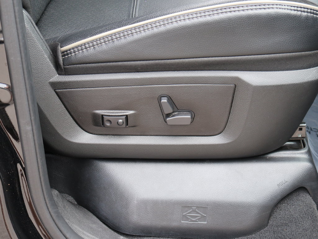 Used 2024 RAM 2500 Laramie w/ Night Edition AWD/4WD image 9