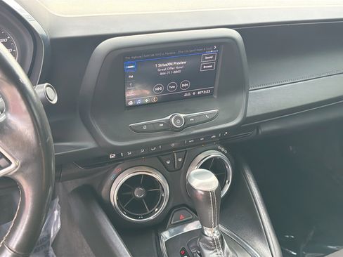 Used 2020 Chevrolet Camaro LT image 26