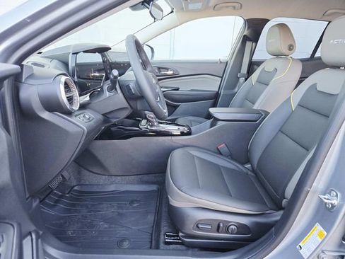 New 2026 Chevrolet Trax ACTIV w/ Driver Confidence Package image 8