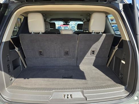 Used 2019 Ford Expedition XLT w/ Equipment Group 202A AWD/4WD image 27