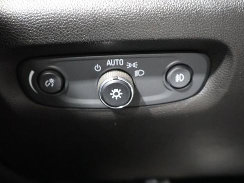 Used 2019 Chevrolet Traverse LT image 33