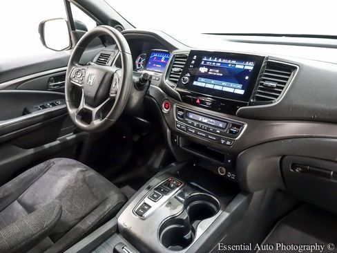 Used 2022 Honda Pilot Sport image 32