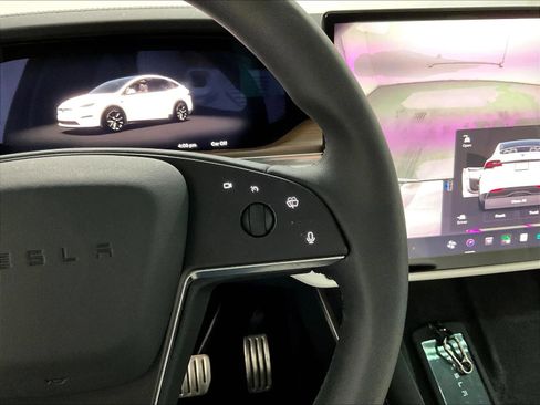 Used 2022 Tesla Model X AWD/4WD image 22