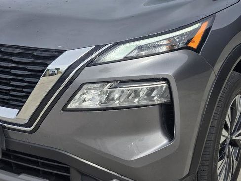 Certified 2023 Nissan Rogue SV FWD image 8