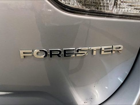 Used 2023 Subaru Forester Limited AWD/4WD image 8