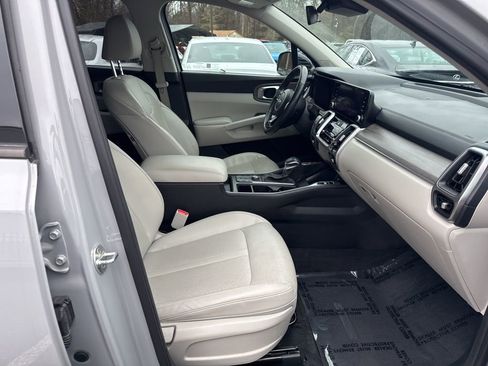 Used 2022 Kia Sorento S w/ Option Group 015 image 16