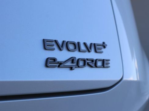 Used 2023 Nissan Ariya AWD image 32