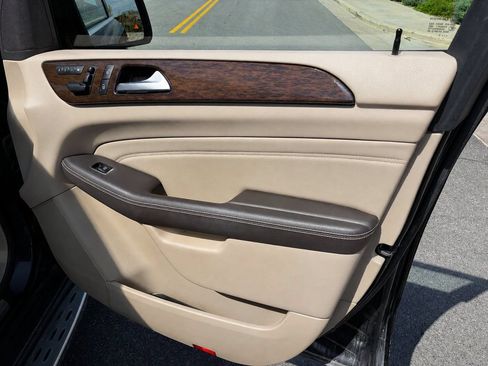 Used 2012 Mercedes-Benz ML 350 4MATIC image 18