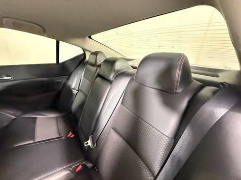 Used 2023 Nissan Altima 2.5 SR FWD image 23