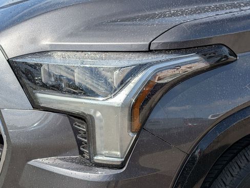 Used 2024 Toyota Sequoia Platinum AWD/4WD image 10