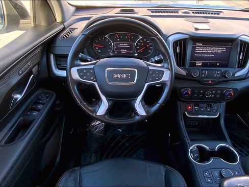 Used 2021 GMC Terrain SLT w/ Infotainment Package II image 6