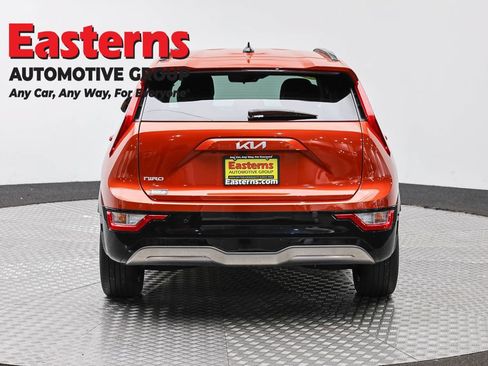 Used 2023 Kia Niro Wind w/ Wind Preserve Package FWD image 6
