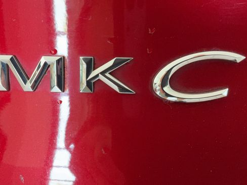 Used 2017 Lincoln MKC Select w/ Select Plus Package FWD image 39