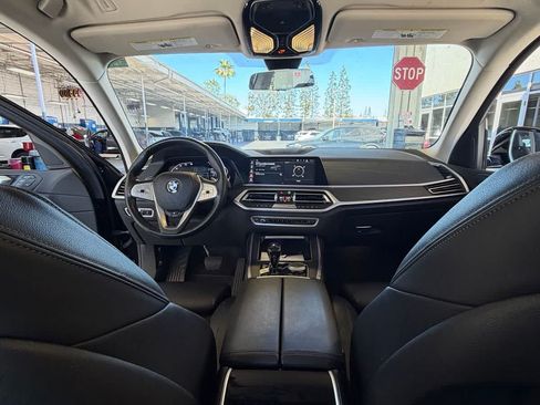 Used 2022 BMW X7 xDrive40i w/ Parking Assistance Package AWD/4WD image 15