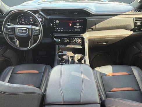 Used 2023 GMC Sierra 1500 AT4 w/ Technology Package AWD/4WD image 15