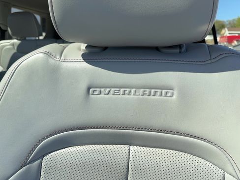Used 2022 Jeep Grand Cherokee L Overland AWD/4WD image 22