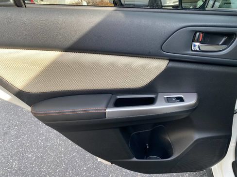 Used 2017 Subaru Crosstrek 2.0i Premium w/ Moonroof Package image 23