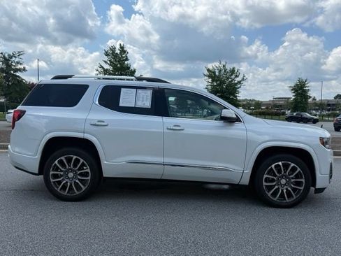 Used 2022 GMC Acadia Denali w/ Denali Ultimate Package FWD image 5