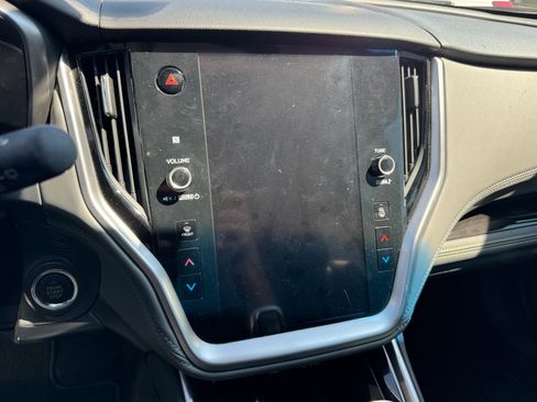 Used 2021 Subaru Outback Onyx Edition XT w/ Popular Package #2 image 4