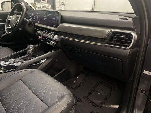 Used 2023 Kia Telluride SX X-Line image 24
