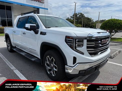 Used 2023 GMC Sierra 1500 SLT w/ SLT Premium Package AWD/4WD image 2