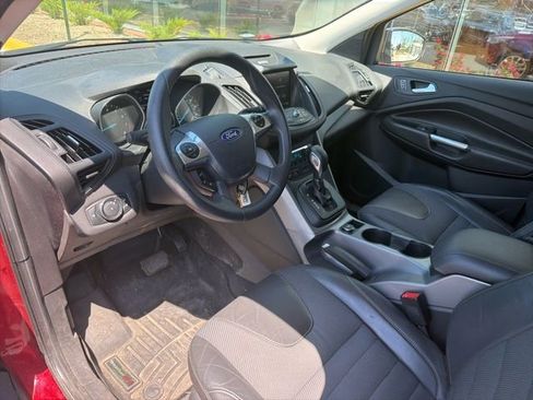 Used 2015 Ford Escape SE w/ SE Chrome Package FWD image 22