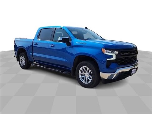 Used 2023 Chevrolet Silverado 1500 LT w/ Protection Package image 2