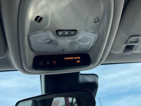 Used 2020 Buick Encore GX Preferred w/ Cold Weather Comfort Package FWD image 44
