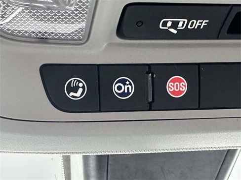 Used 2018 Chevrolet Malibu LT image 31