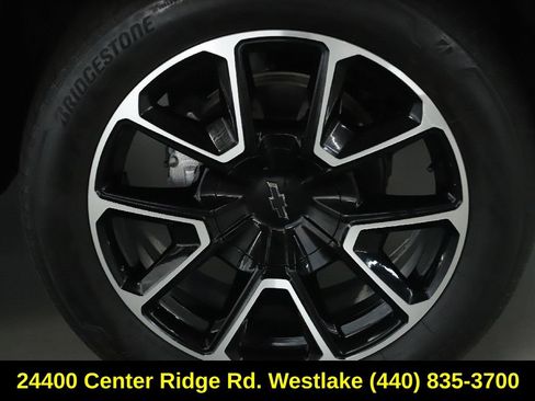 Used 2024 Chevrolet Suburban RST RWD image 10