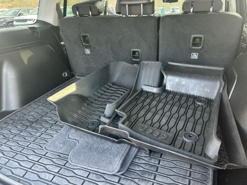 Used 2023 Jeep Grand Cherokee 30th Anniversary image 52