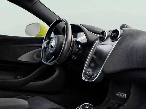 Used 2020 McLaren 600LT Spider image 47