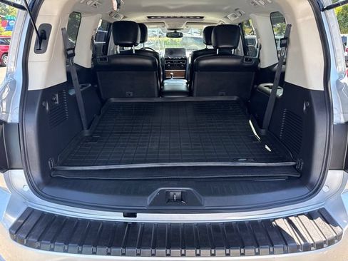 Used 2021 Nissan Armada SL w/ Captain's Chairs Package AWD/4WD image 9