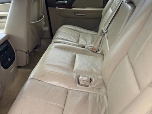 Used 2014 GMC Yukon XL SLT image 6