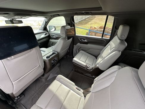 Used 2021 Chevrolet Suburban Z71 w/ Rear Media and Nav Package image 29