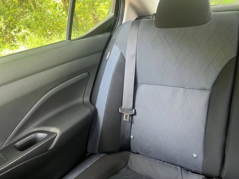 Used 2025 Nissan Versa SV FWD image 32