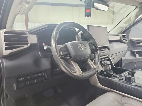 Used 2024 Toyota Tundra Limited AWD/4WD image 18