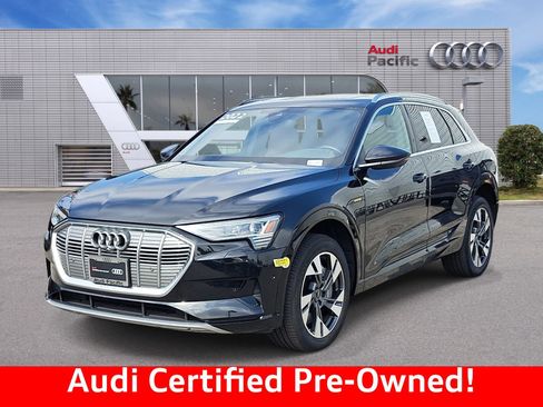 Certified 2022 Audi e-tron Premium Plus AWD/4WD image 1