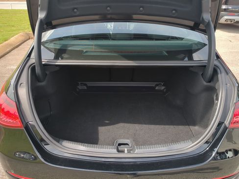 Used 2025 Mercedes-Benz C 300 Sedan image 23