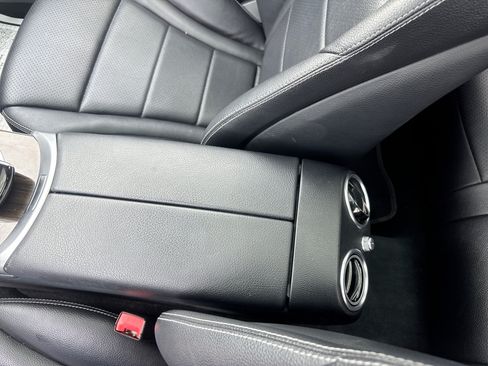 Used 2017 Mercedes-Benz GLC 300 4MATIC w/ Premium 2 Package image 24