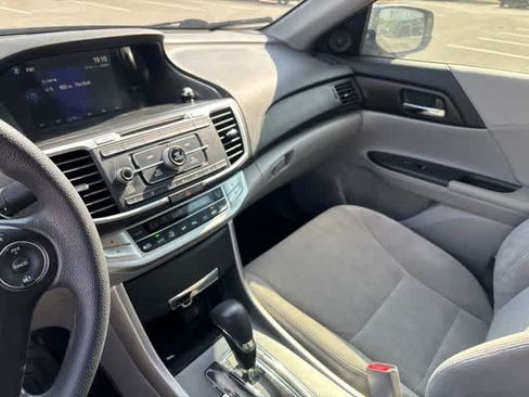 Used 2013 Honda Accord EX image 19